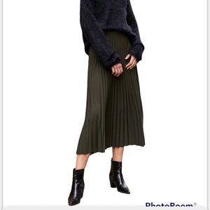 Babaton Jude Black Mid Fully Lined Skirt Size S